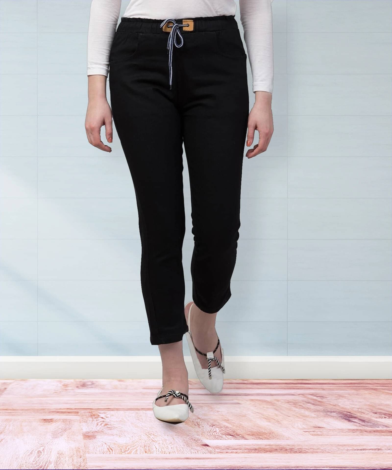     			Coutume Collections Women's Regular Fit Mid-Rise Jeans ( Black )