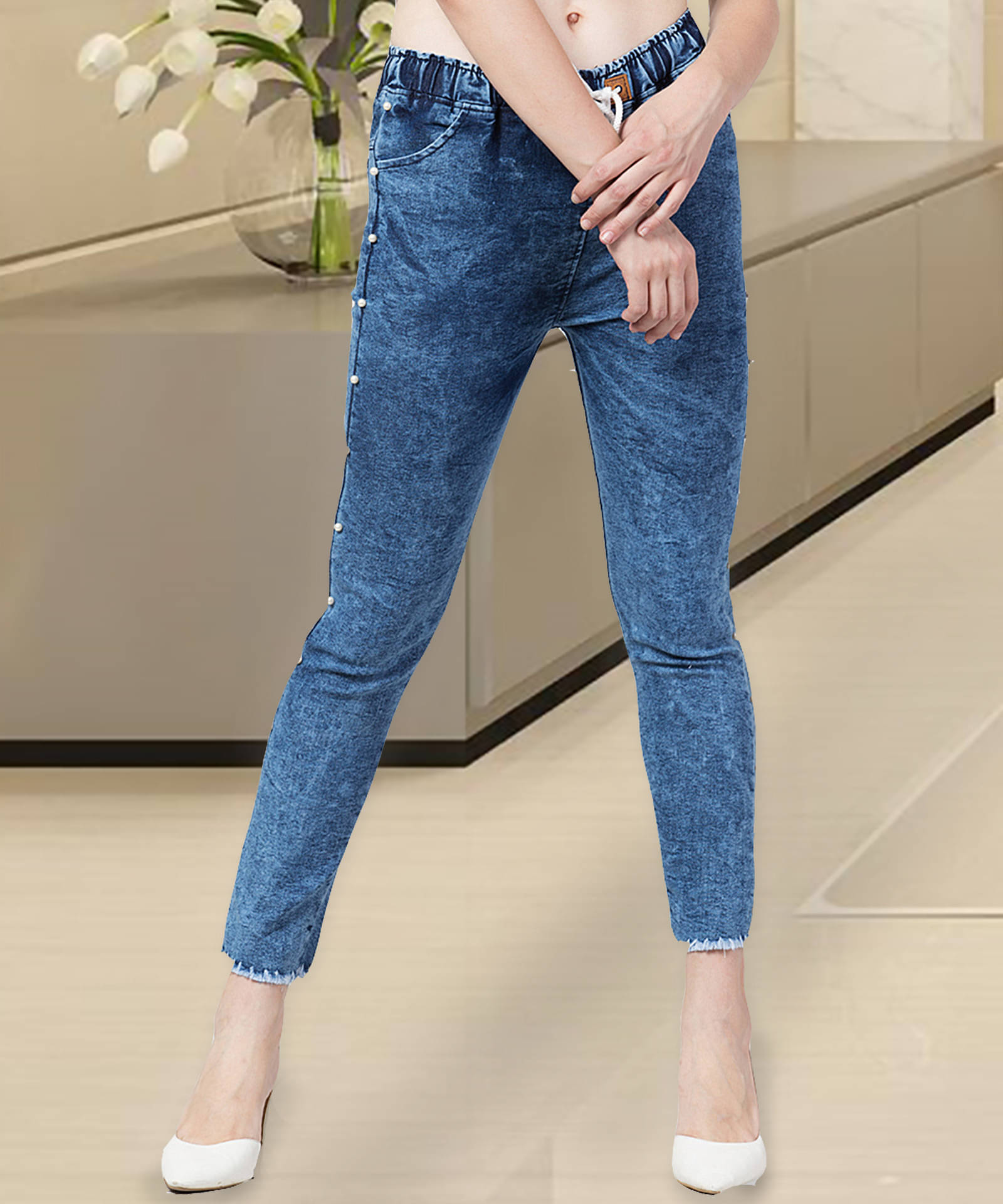     			NEUNK Women's Regular Fit Mid-Rise Jeans ( Black )
