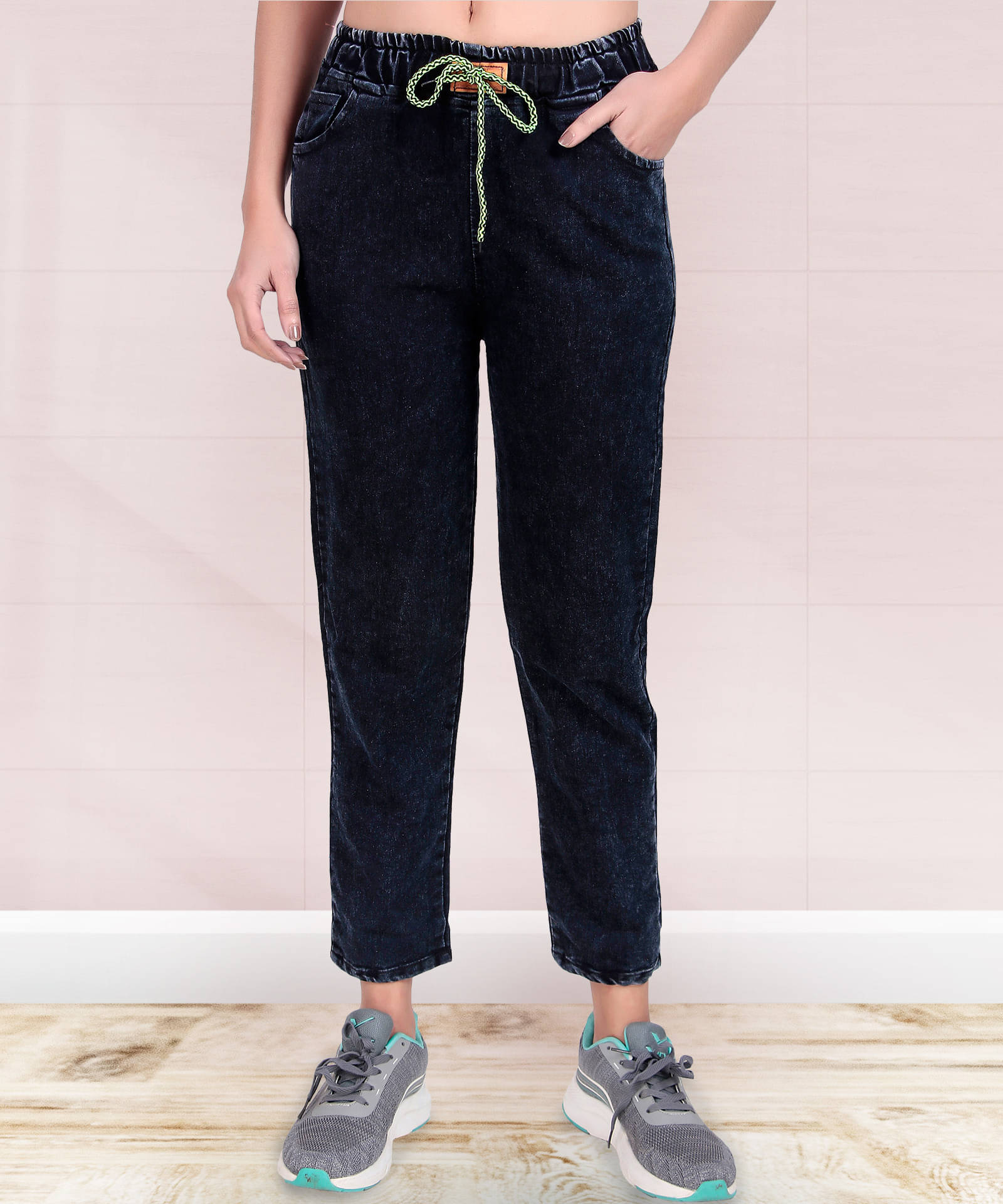     			NEUNK Women's Regular Fit Mid-Rise Jeans ( Blue )
