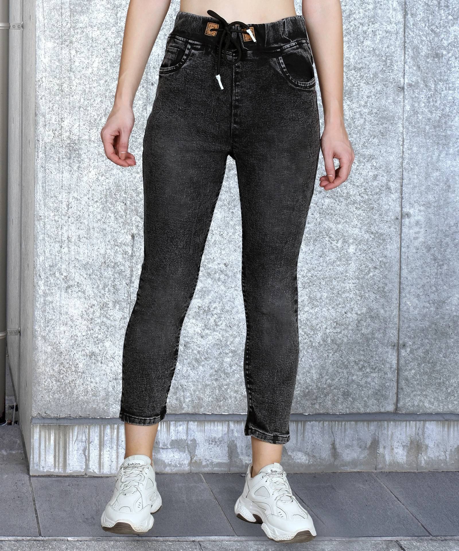     			NEUNK Women's Regular Fit Mid-Rise Jeans ( Black )