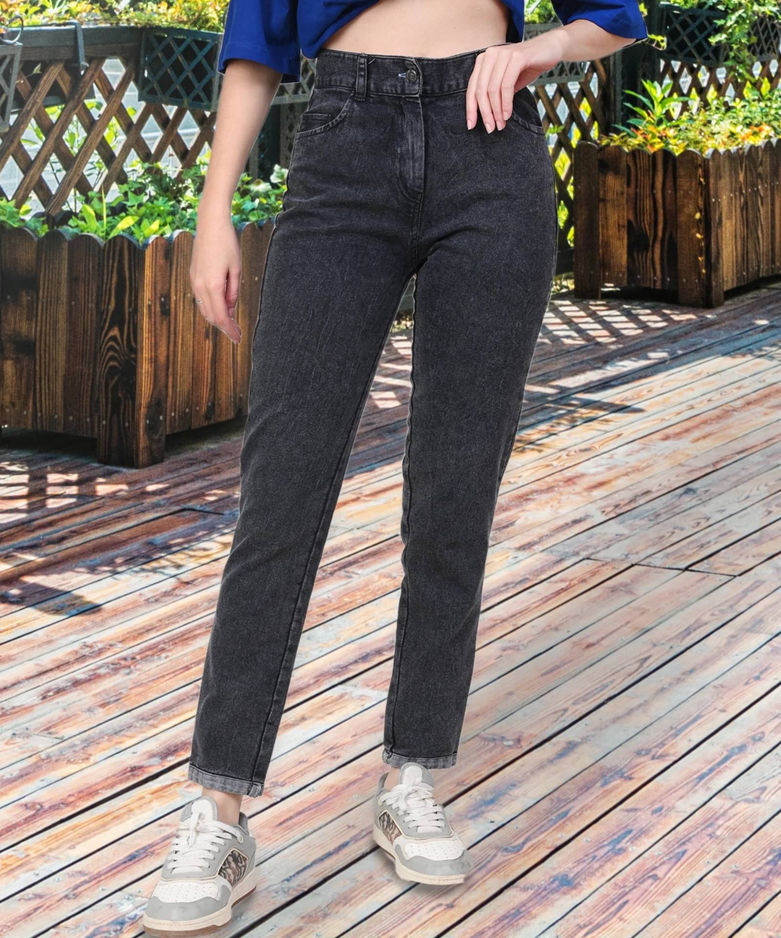     			NEUNK Women's Relaxed Fit Mid-Rise Jeans ( Black )