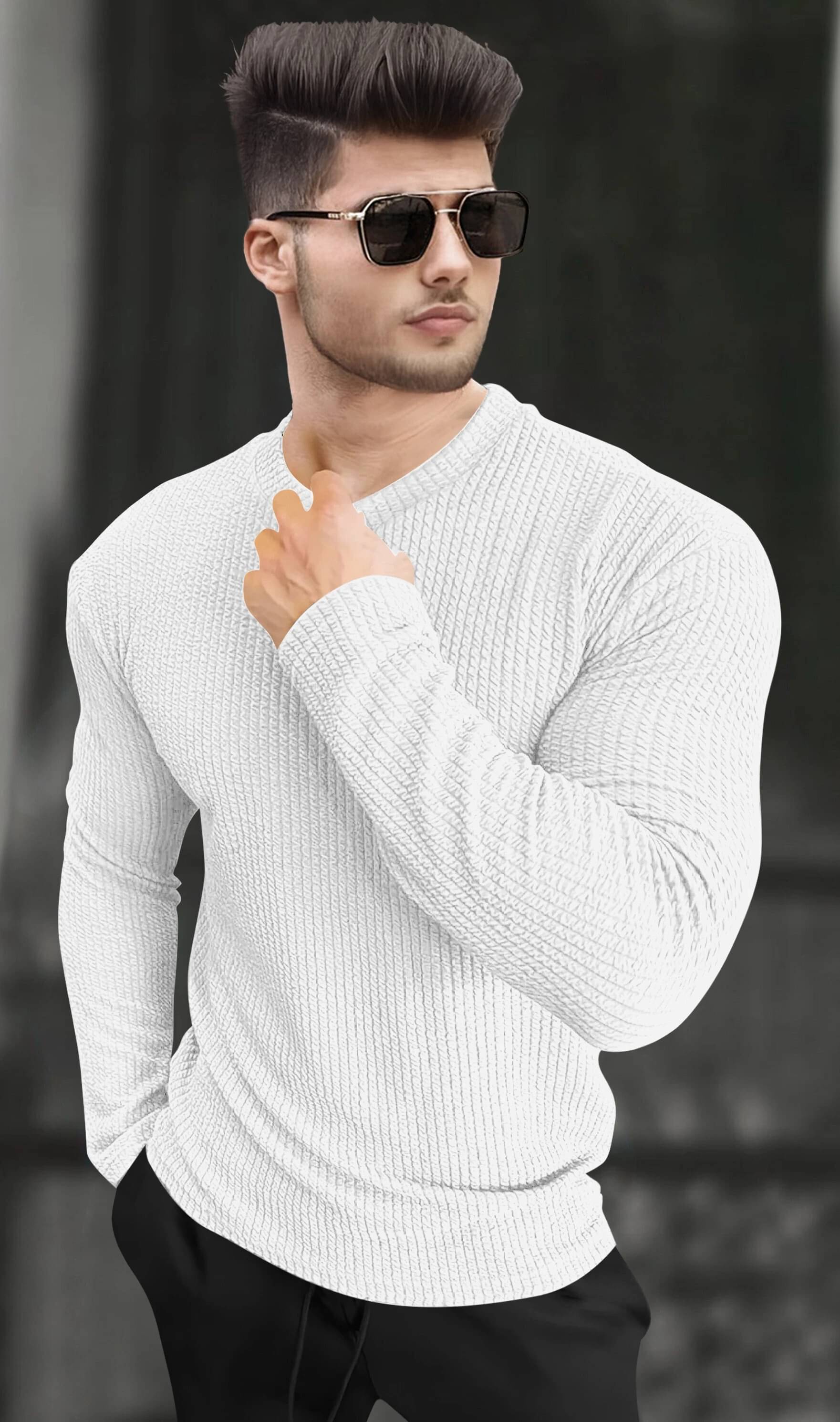 Tripr Men Cotton Blend Regular Fit Solid T-Shirt ( Off White )     			Tripr Men Cotton Blend Regular Fit Solid T-Shirt ( Off White )