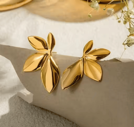     			Generic vijay Golden Stud Earrings ( Pack of 1 )
