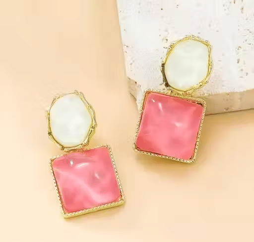     			Generic vijay Pink Stud Earrings ( Pack of 1 )