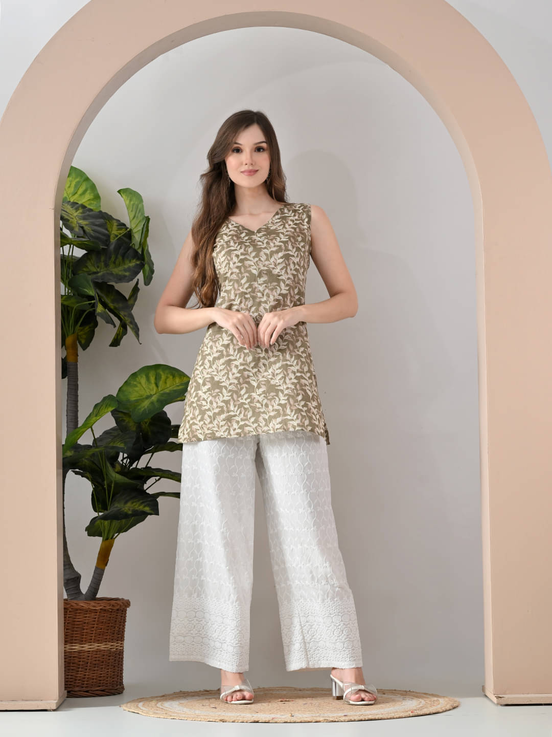 Hariks Women Printed Top With Trousers Co-Ord Set ( Green ) Hariks Women Printed Top With Trousers Co-Ord Set ( Green )