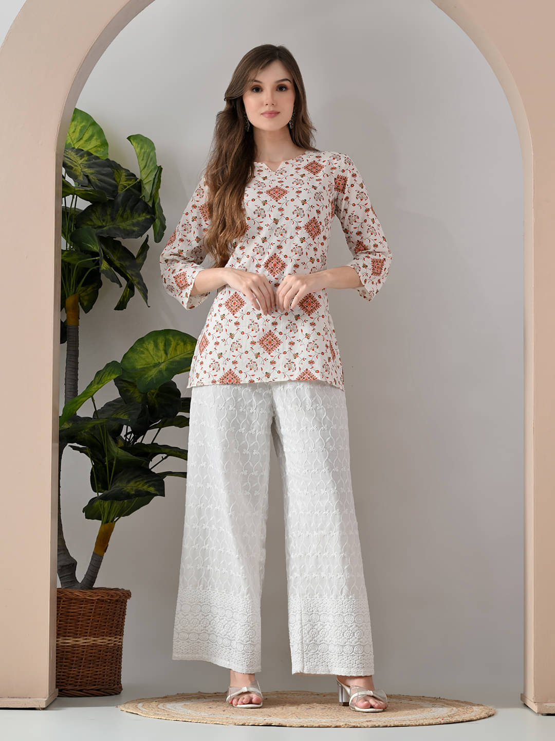     			Hariks Women Printed Top With Trousers Co-Ord Set ( Orange )