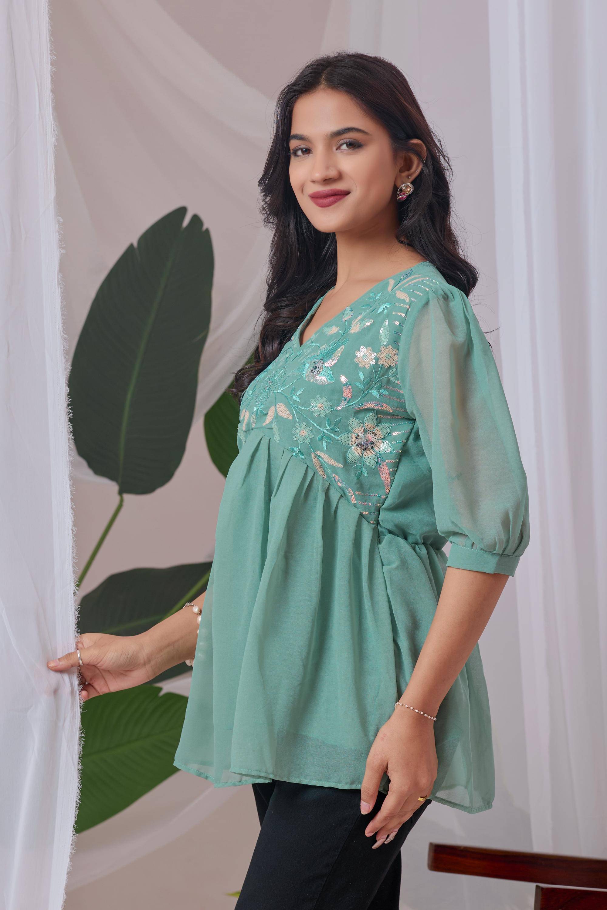     			Hemang Fashion Women's Georgette Tunic ( Green )