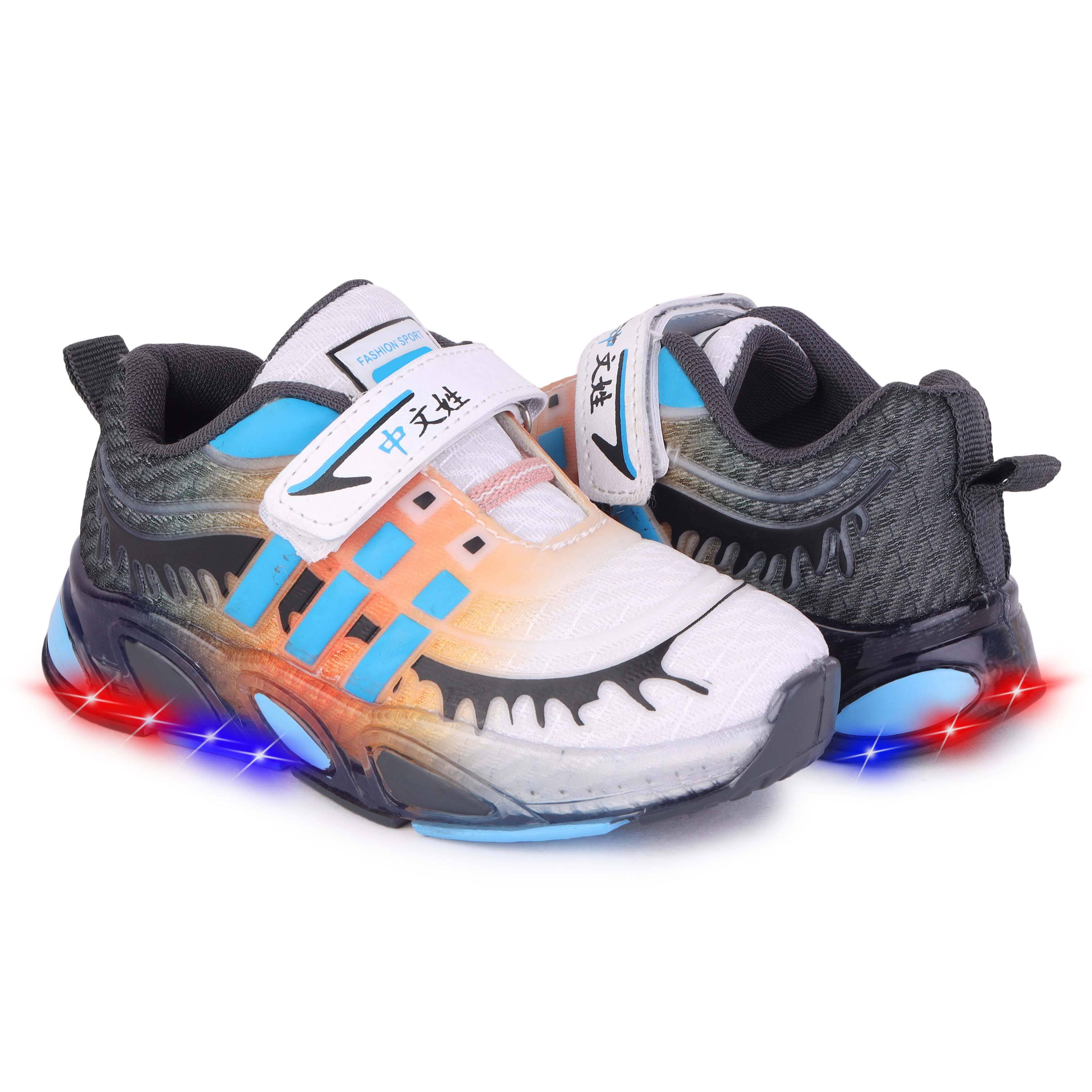     			PENNEN - White Boy's Sneakers ( 1 Pair )