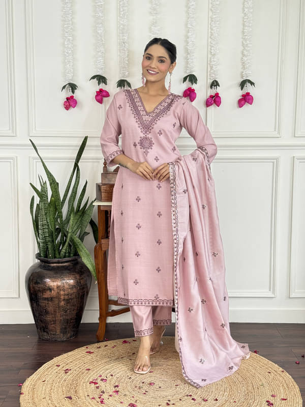     			Supar Sleave Women Chanderi Embroidered Straight Kurti With Pants ( Pink )