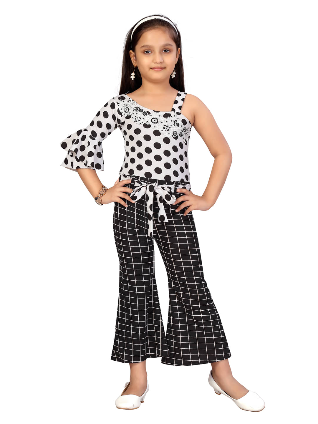 Aarika Girls Cotton Blend Jumpsuit ( Pack of 1 , Black ) Aarika Girls Cotton Blend Jumpsuit ( Pack of 1 , Black )