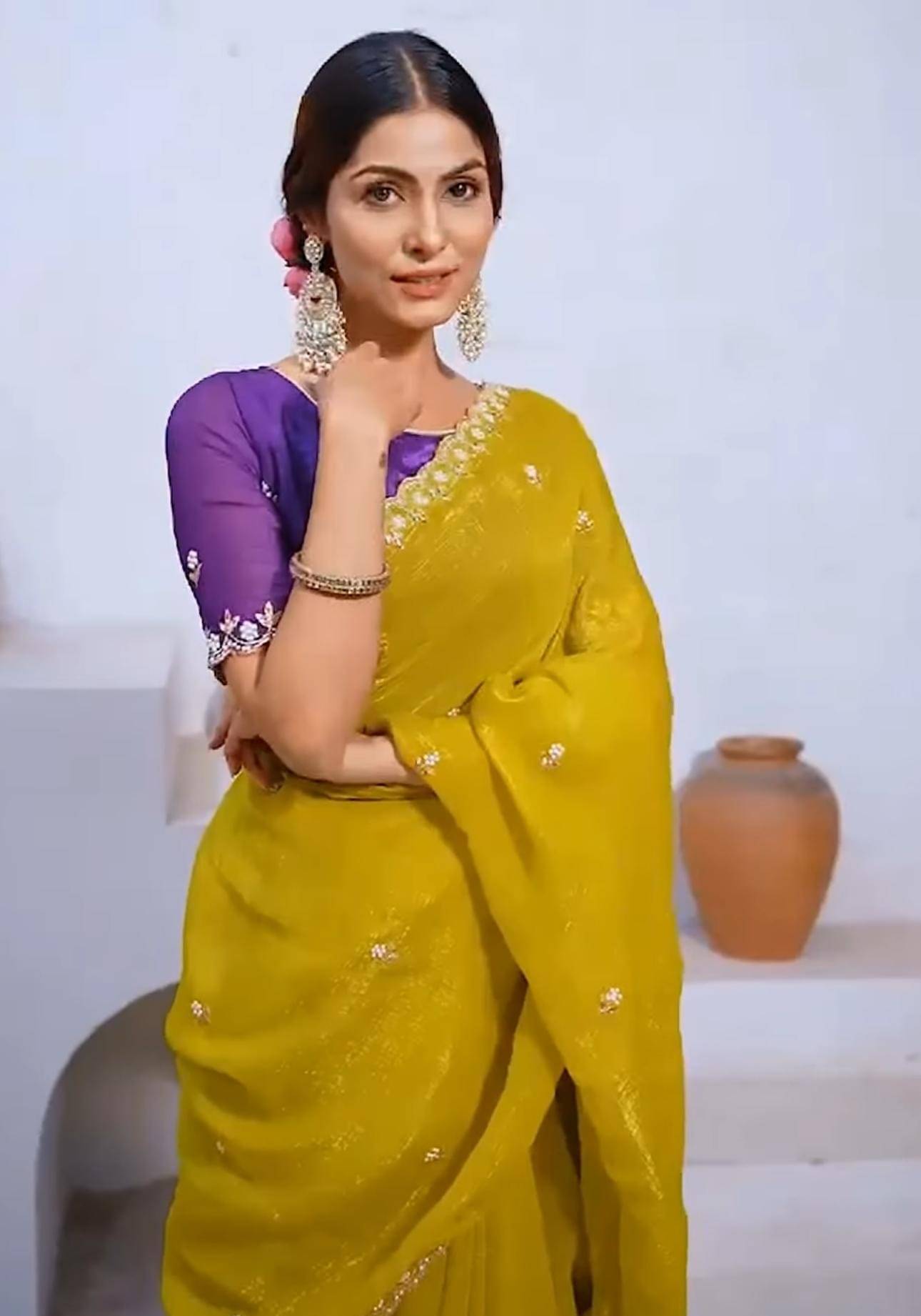     			Kandora Jimmy Choo Embroidered Regular Saree With Unstitched Blouse Piece ( Yellow )