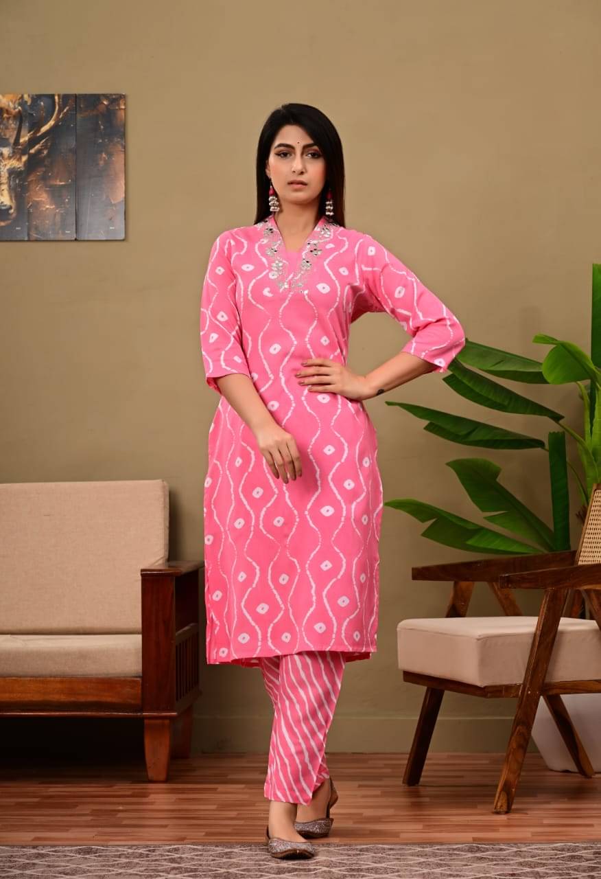 Prajapati Women Rayon Printed A-line Kurti With Pants ( Pink ) Prajapati Women Rayon Printed A-line Kurti With Pants ( Pink )