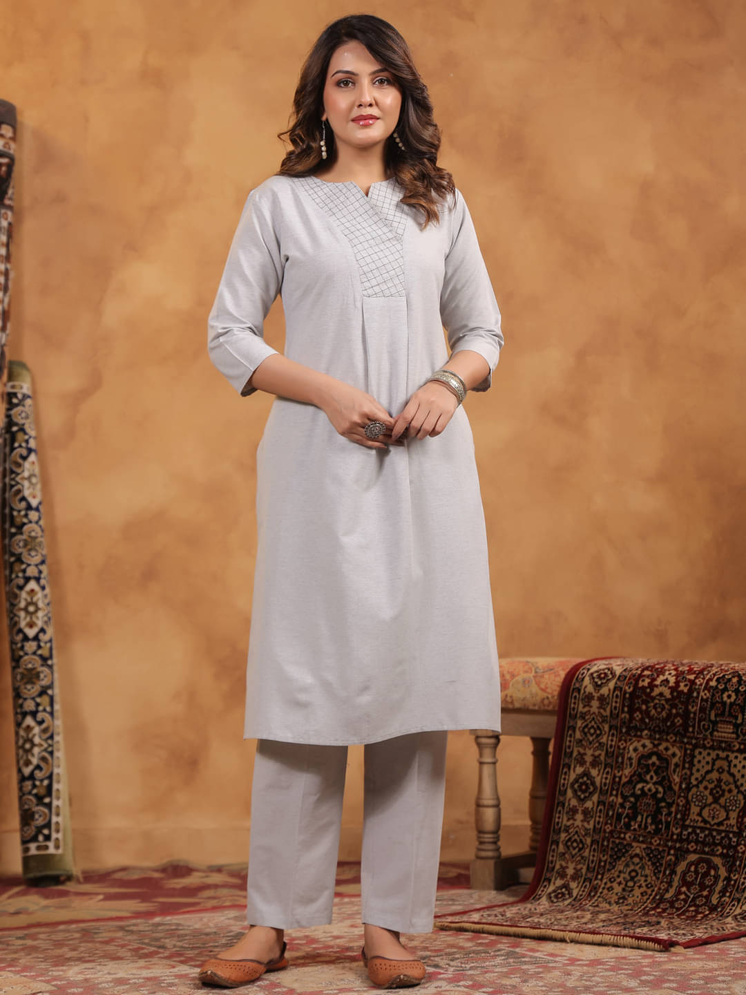 Span Women Cotton Solid Straight Kurti With Pants ( Grey ) Span Women Cotton Solid Straight Kurti With Pants ( Grey )