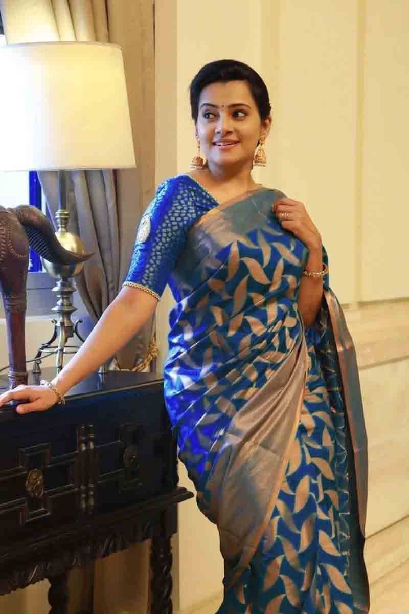 THE PRIVATE LABLE Silk Printed Banarasi saree With Unstitched Blouse Piece ( Blue ) THE PRIVATE LABLE Silk Printed Banarasi saree With Unstitched Blouse Piece ( Blue )