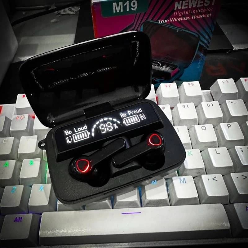     			Tws M-19 Earbuds, True Wireless Headphone, 30 hours of Playback, Fast Charging, 3D Sound, Ultra Low Latency