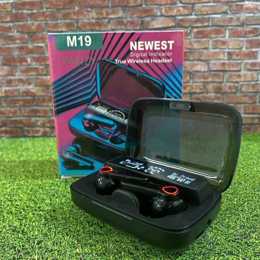     			Tws M-19 Earbuds, True Wireless Headphone, 30 hours of Playback, Fast Charging, 3D Sound, Ultra Low Latency
