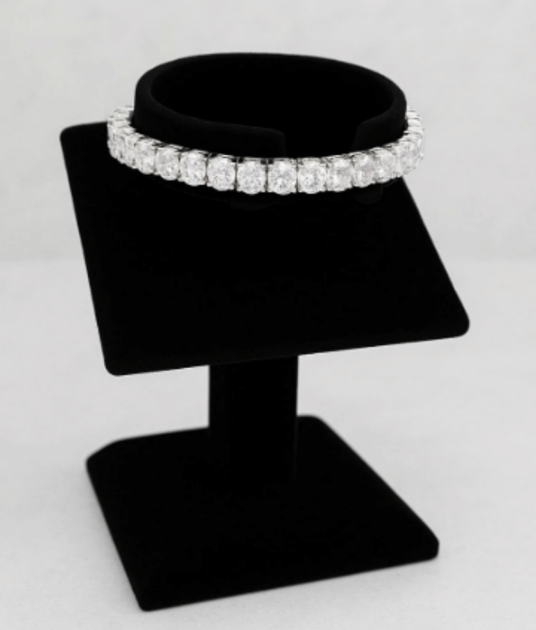DISPLAY ZONE Bangle Display Stand, Bracelets/Watches Display Stand, Jewellery Display Stands, Bangle Holder/Organiser Colour Black DISPLAY ZONE Bangle Display Stand, Bracelets/Watches Display Stand, Jewellery Display Stands, Bangle Holder/Organiser Colour Black