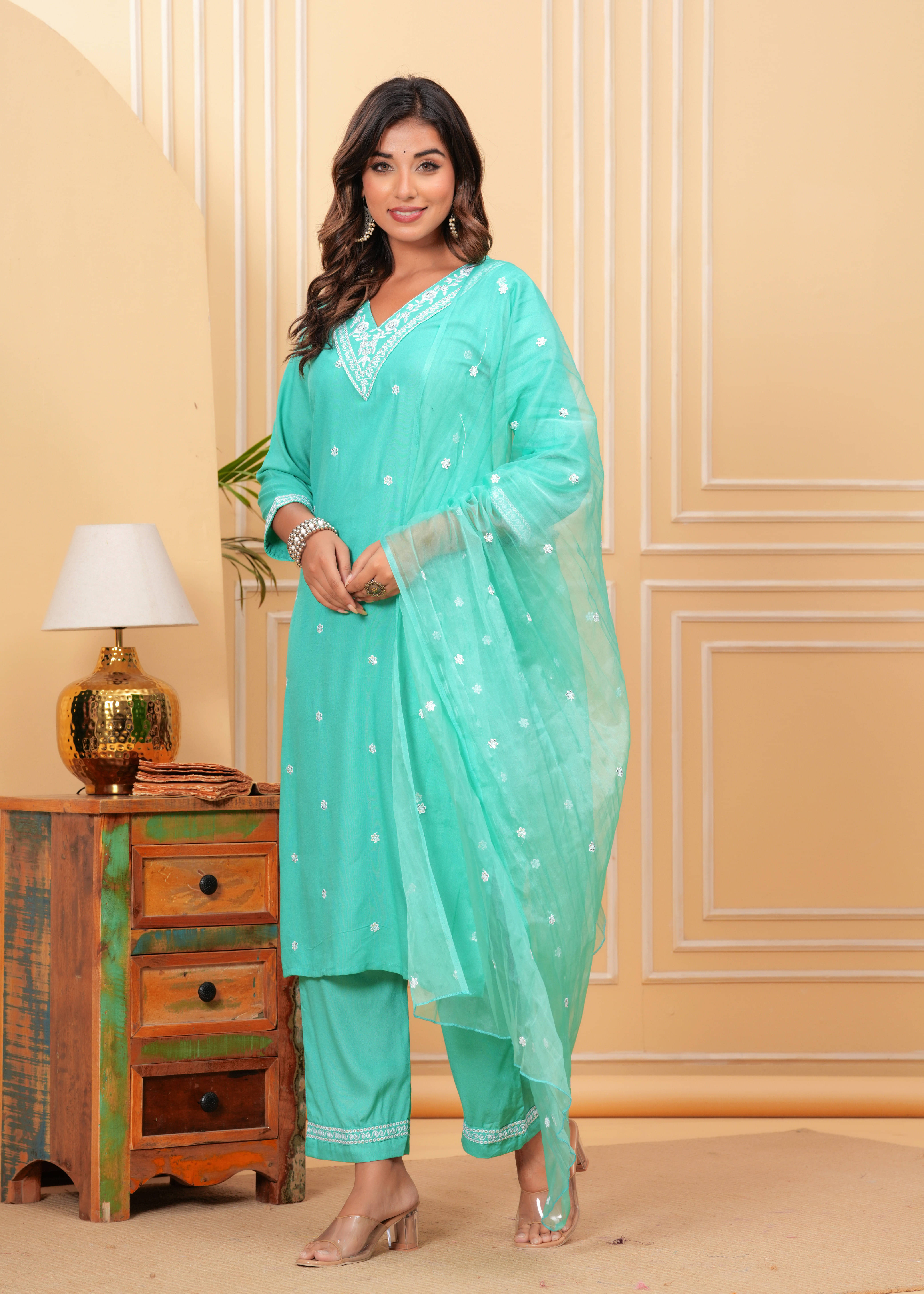     			GHUMMAN SONAKSHI Women Cotton Embroidered Straight Kurti With Palazzo ( Green )