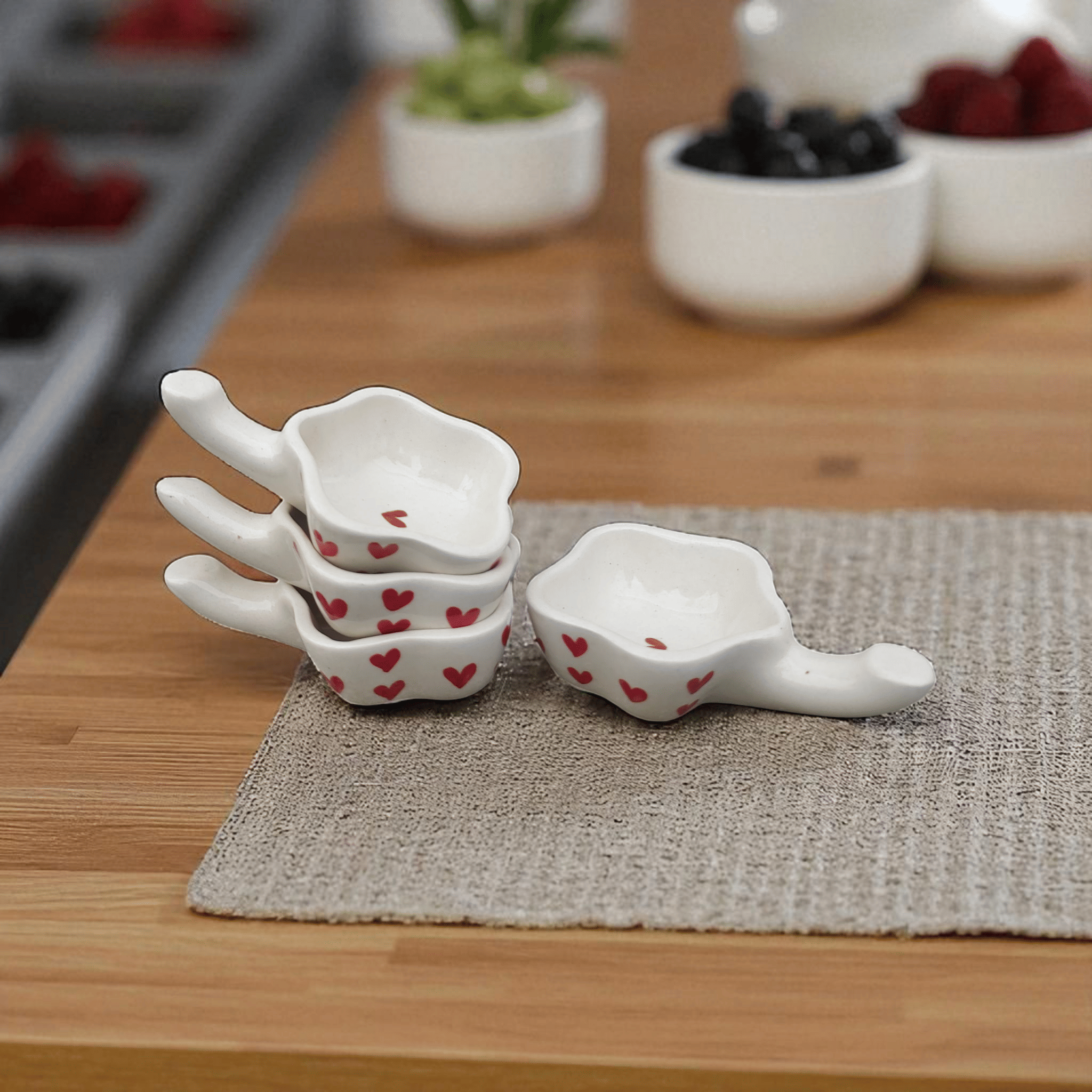 Malaikah Red Hrt Chutney Bowl Ceramic Printed Chip&Dip Bowl 7 cm ( Set of 4 ) Red     			Malaikah Red Hrt Chutney Bowl Ceramic Printed Chip&Dip Bowl 7 cm ( Set of 4 ) Red