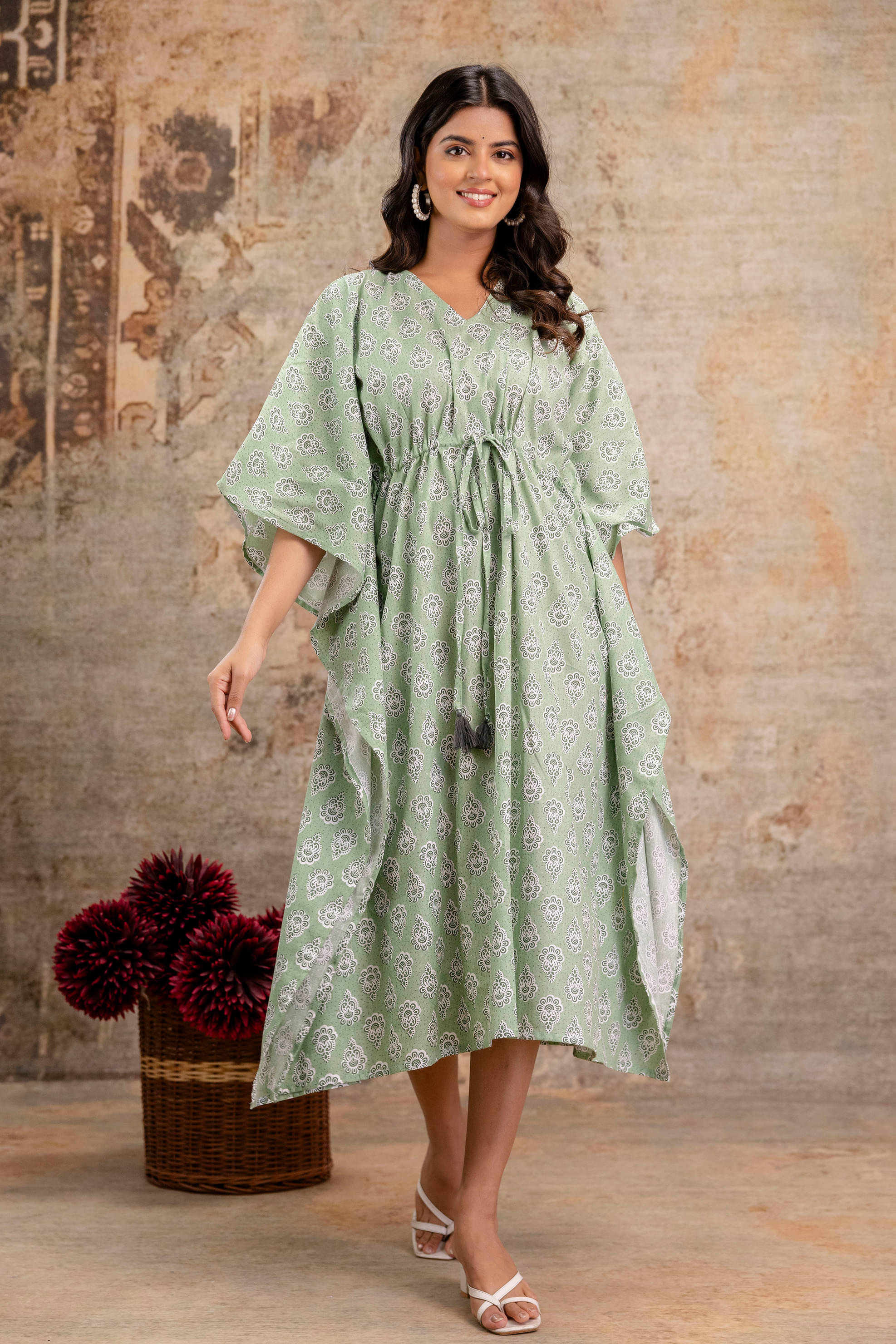     			Sawariya Women Cotton Printed Kaftan ( Green )