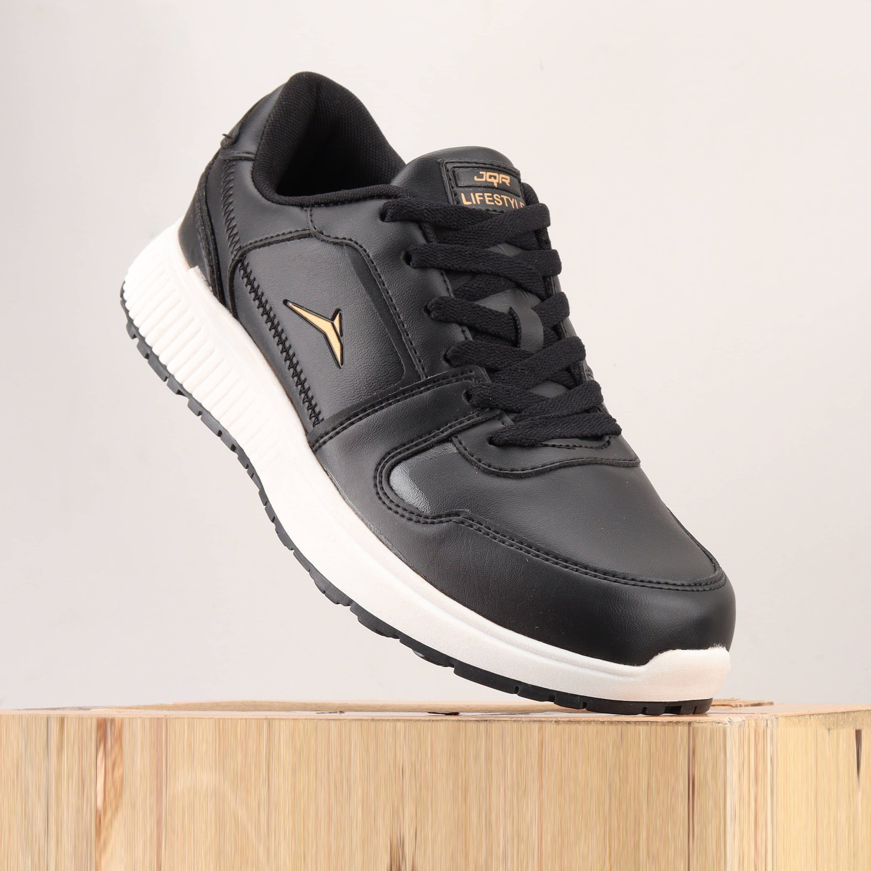     			JQR STYLE-009 Black Men's Sneakers