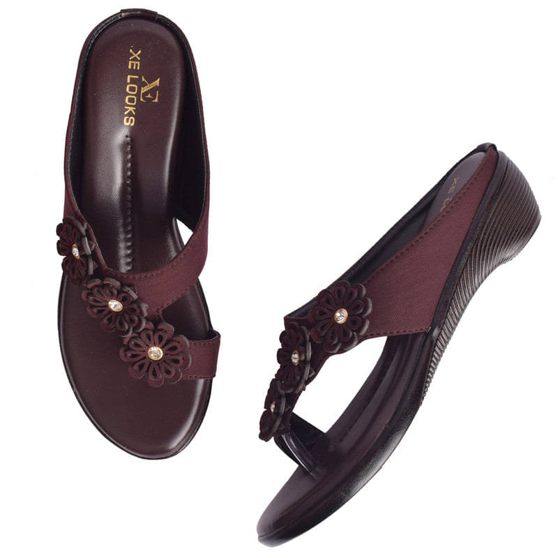     			XE Looks Brown Women's Flats
