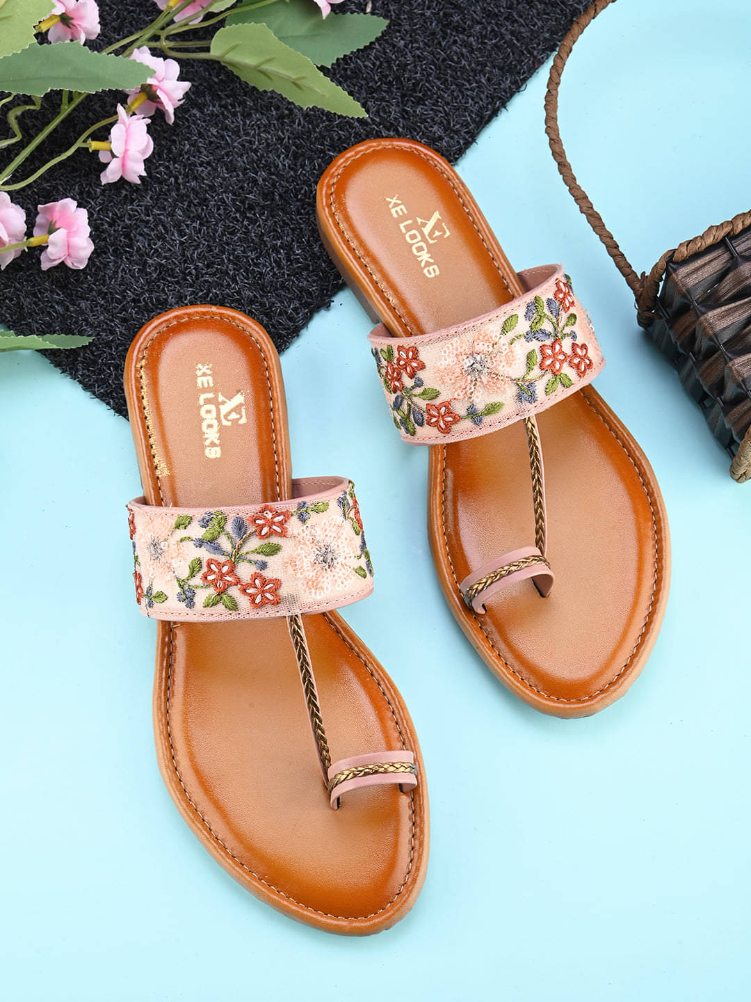     			XE Looks Peach Women's Flats