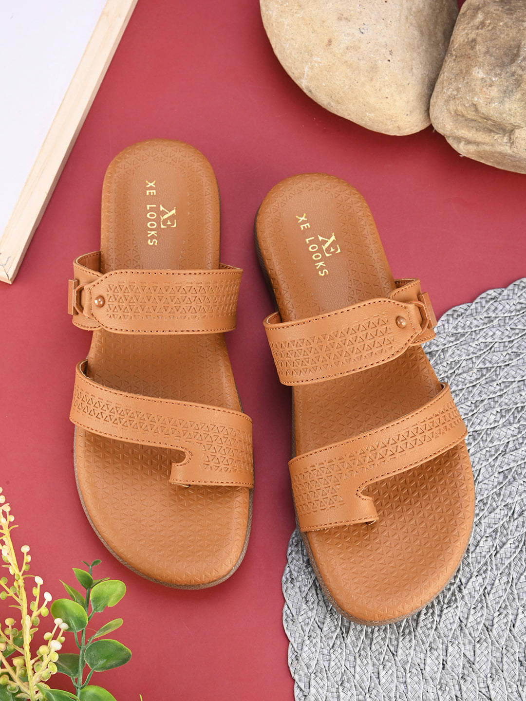 XE Looks Tan Women's Flats XE Looks Tan Women's Flats