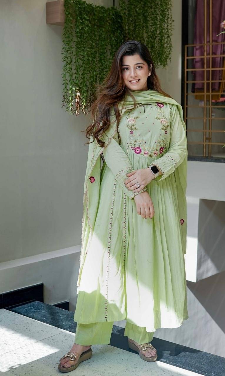     			ARISEN Store Women Chanderi Silk Embroidered A-line Kurti With Salwar ( Green )