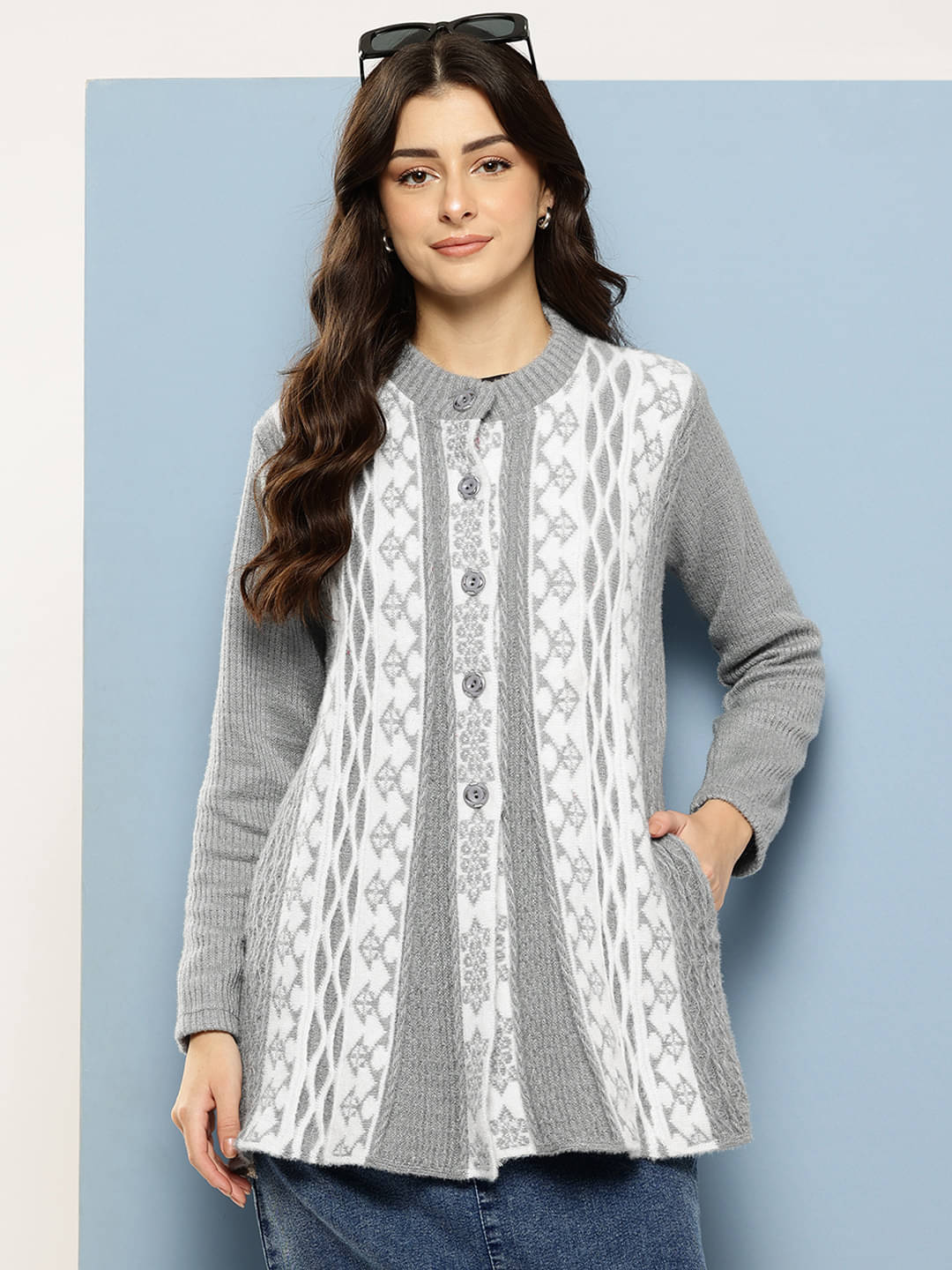     			Aarika Woollen Regular Collar Women's Buttoned Cardigans - Grey ( Pack of 1 )