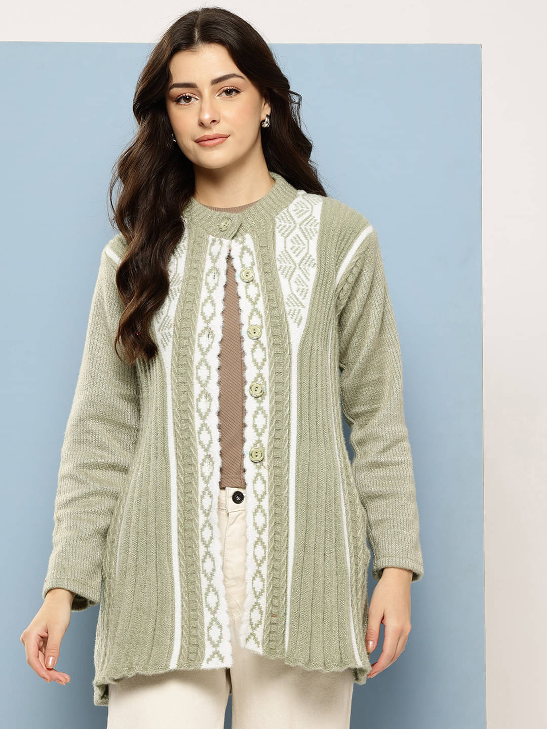 Aarika Woollen Round Neck Women's Buttoned Cardigans - Green ( Pack of 1 ) Aarika Woollen Round Neck Women's Buttoned Cardigans - Green ( Pack of 1 )