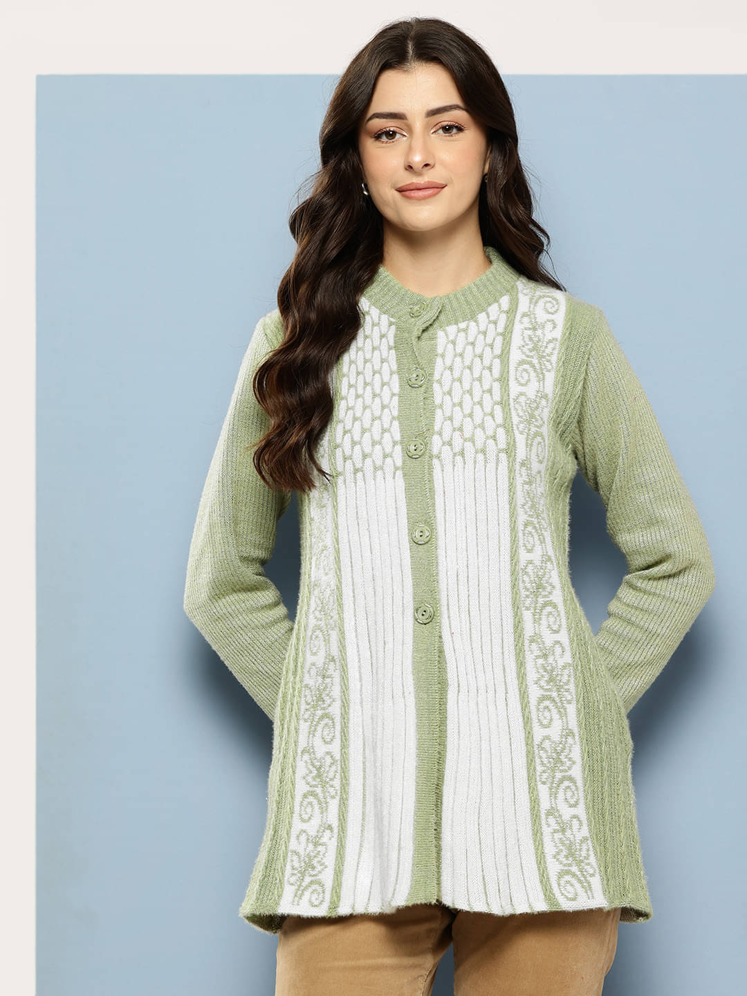     			Aarika Woollen Round Neck Women's Buttoned Cardigans - Green ( Pack of 1 )