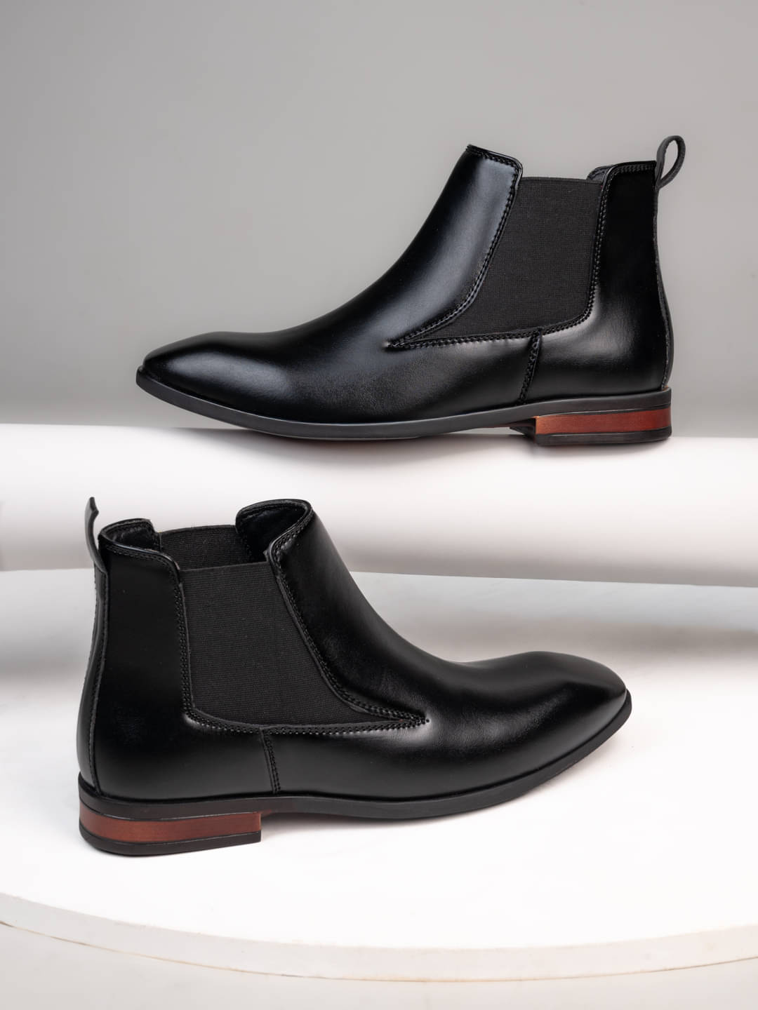     			Fentacia Black Men's Chelsea Boots