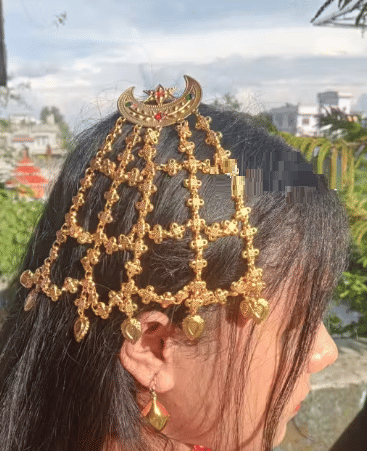     			Generic Saritas Digital Store Gold Hair Accessories ( Pack of 1 )