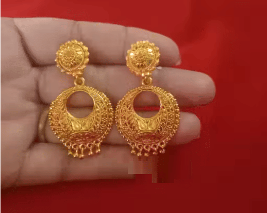     			Generic Saritas Digital Store Golden Jhumki Earrings ( Pack of 1 )