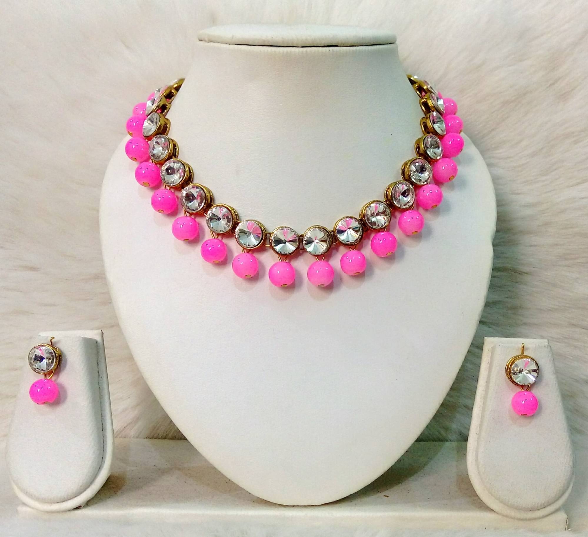     			JN HANDICEAFT Pink Alloy Necklace Set ( Pack of 1 )