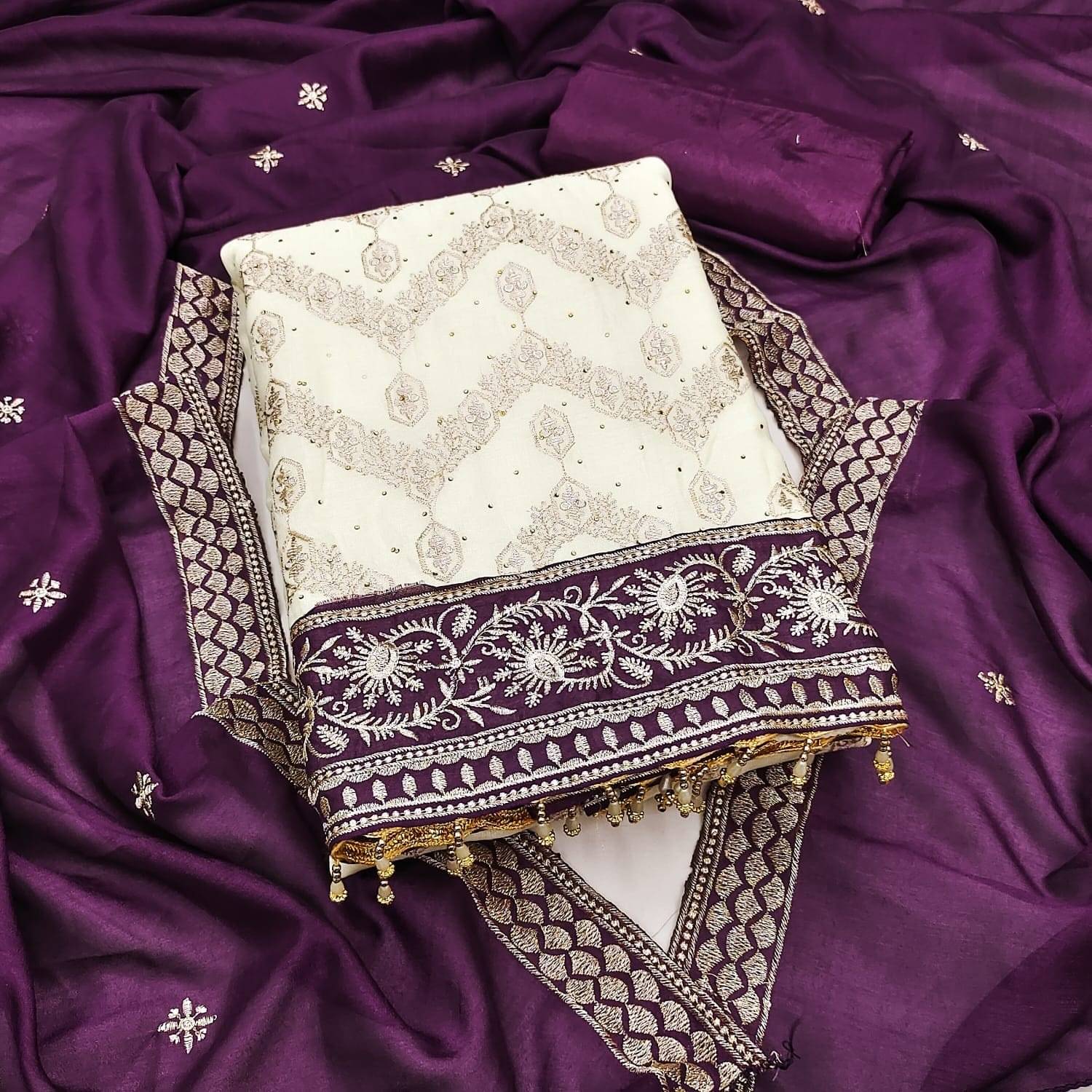 Panbai sarees Women Silk Unstitched Dress Material ( Purple ) Panbai sarees Women Silk Unstitched Dress Material ( Purple )