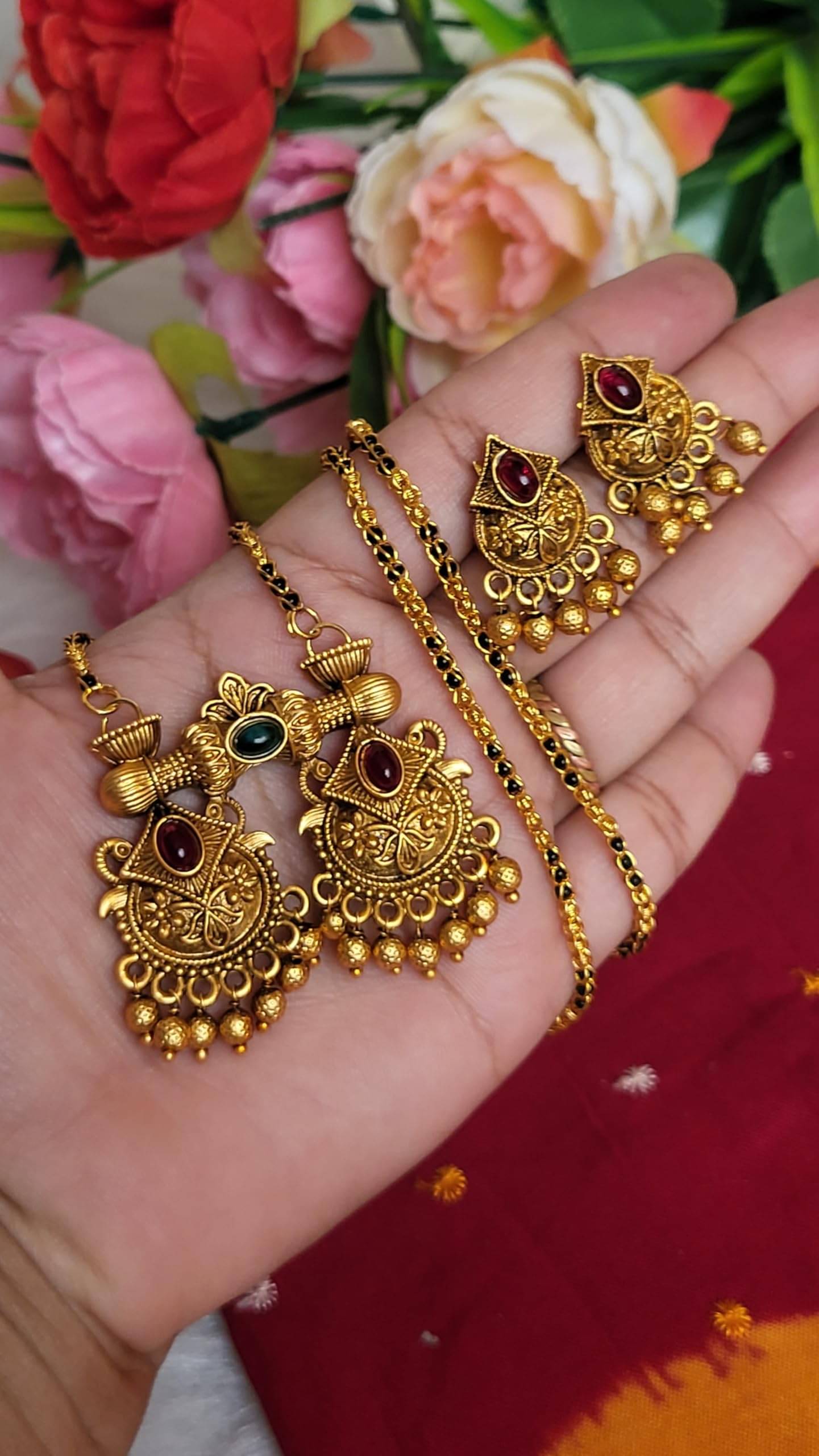 SAJSHRUNGAR JEWELLERY Multi Color Mangalsutra Set ( Pack of 1 ) SAJSHRUNGAR JEWELLERY Multi Color Mangalsutra Set ( Pack of 1 )