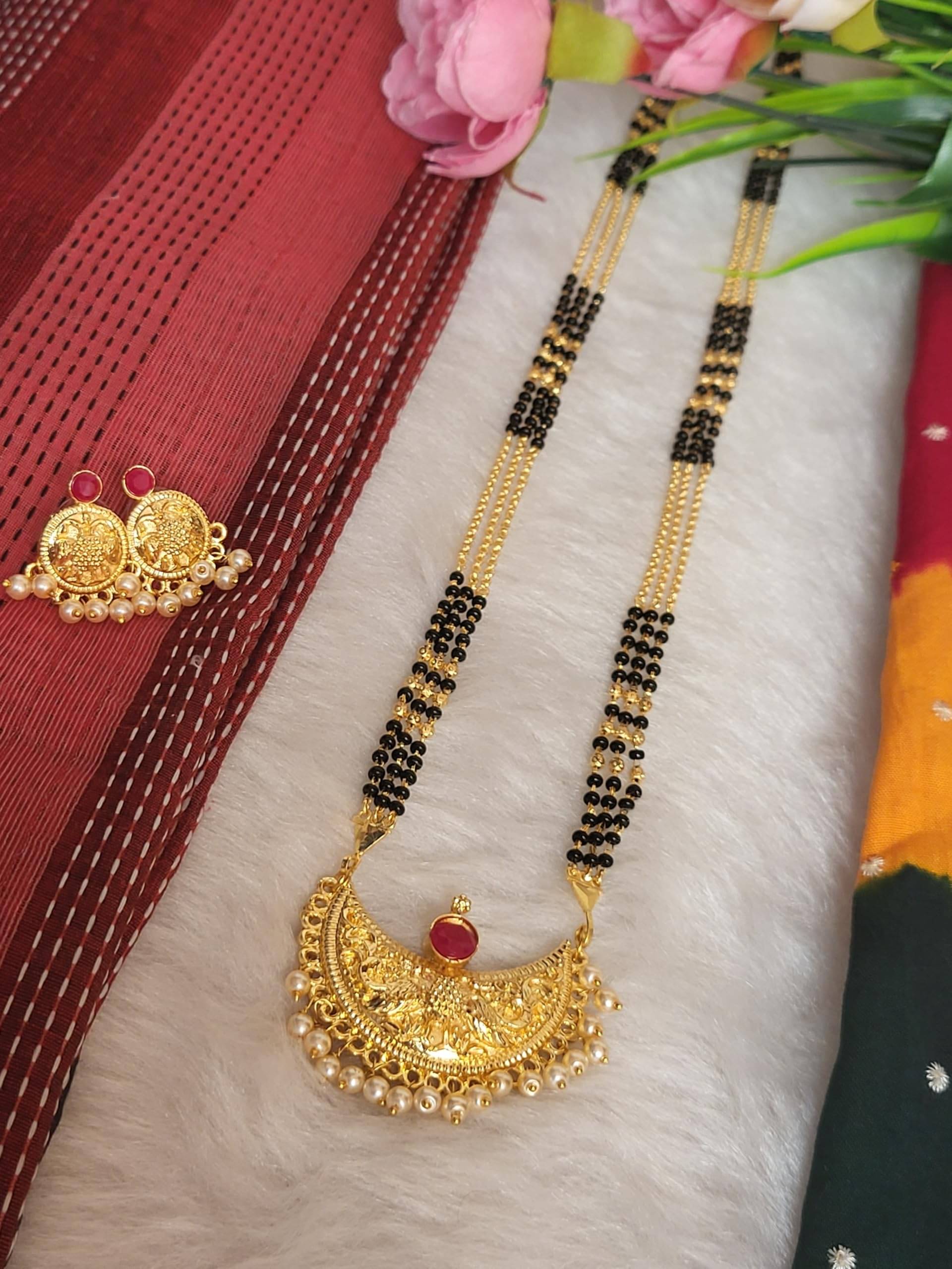 SAJSHRUNGAR JEWELLERY Off White Mangalsutra Set ( Pack of 1 ) SAJSHRUNGAR JEWELLERY Off White Mangalsutra Set ( Pack of 1 )