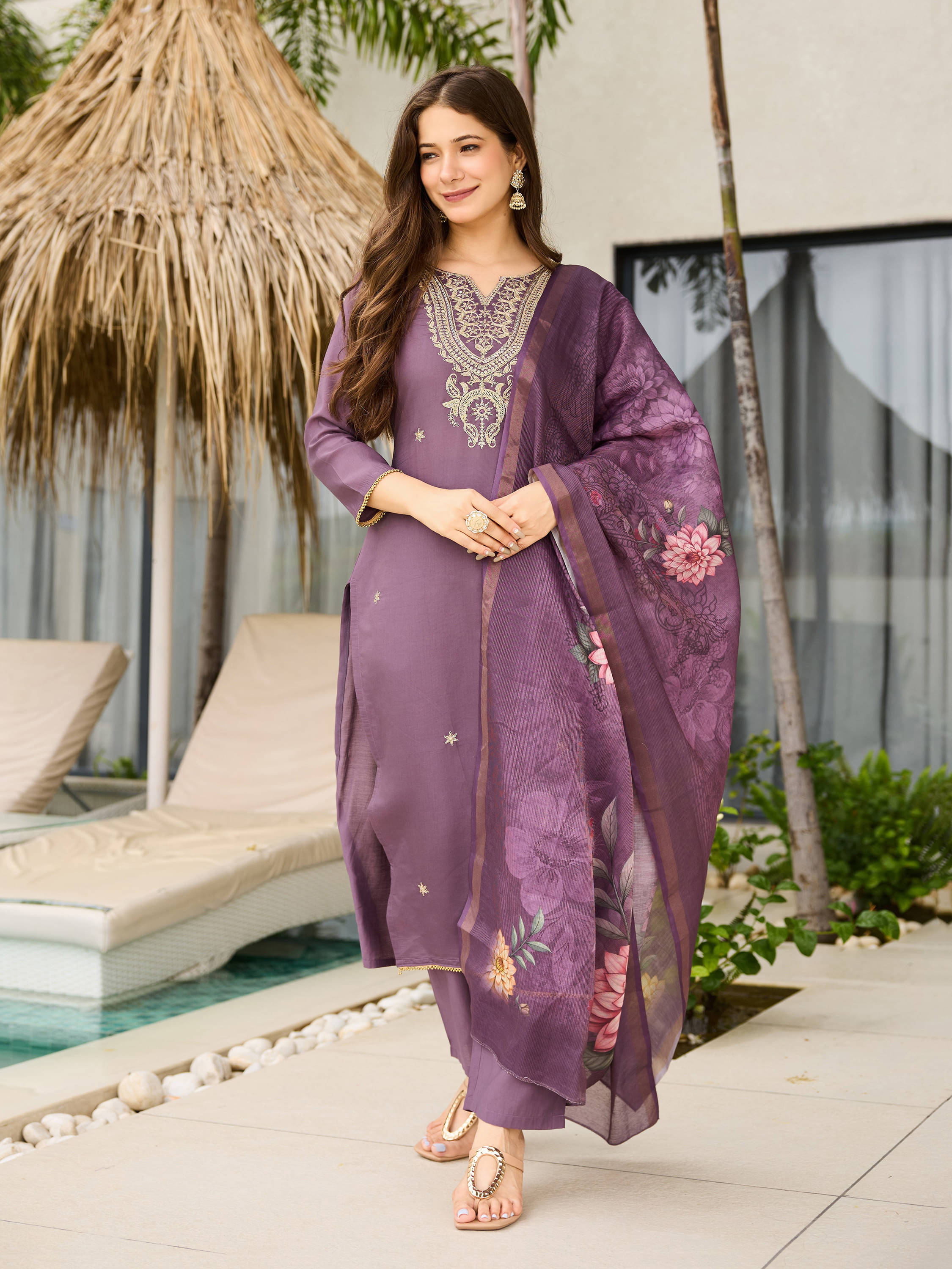     			Vaidehi Fashion Women Viscose Embroidered Straight Kurti With Harems Pants ( Purple )