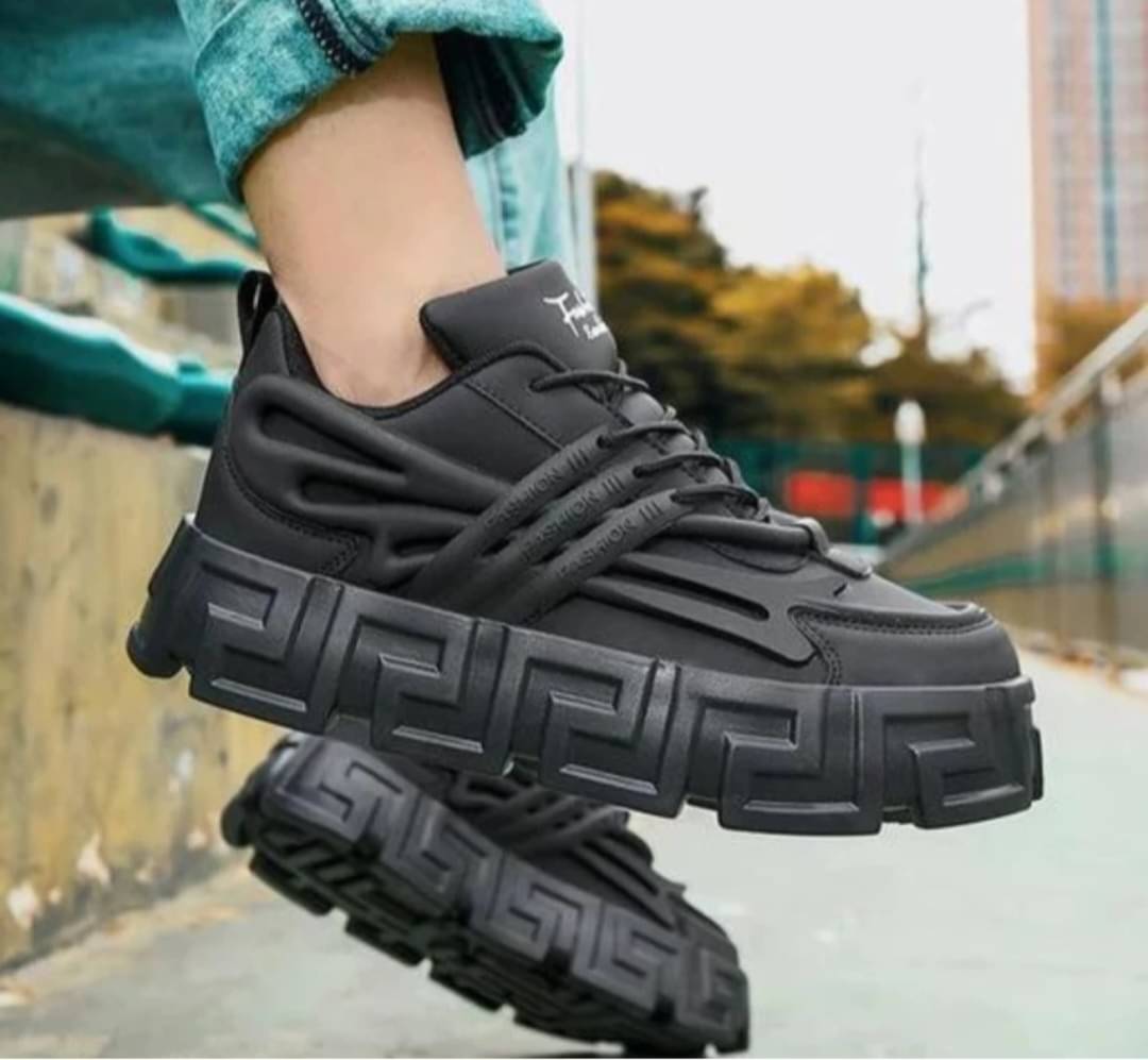     			wrizt Men's Outdoor Shoes Black Men's Lifestyle Shoes
