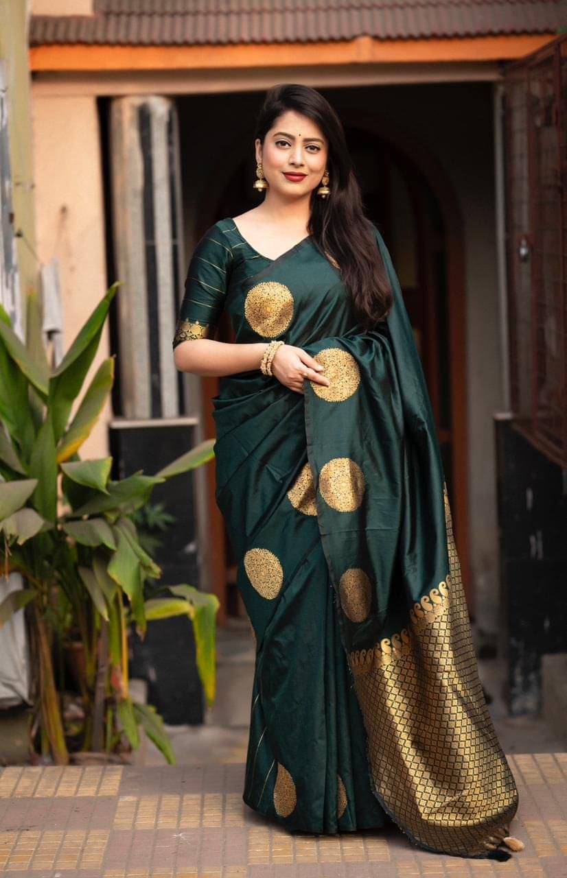 INDIAN SILKS Silk Blend Printed Banarasi saree With Unstitched Blouse Piece ( Green ) INDIAN SILKS Silk Blend Printed Banarasi saree With Unstitched Blouse Piece ( Green )