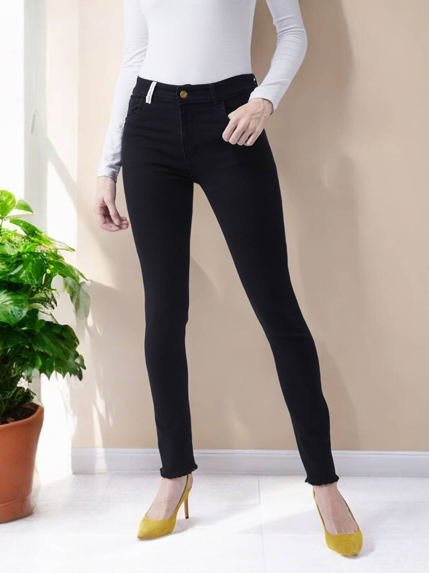     			Miss Chase Women's Slim Fit High-Rise Jeans ( Black )