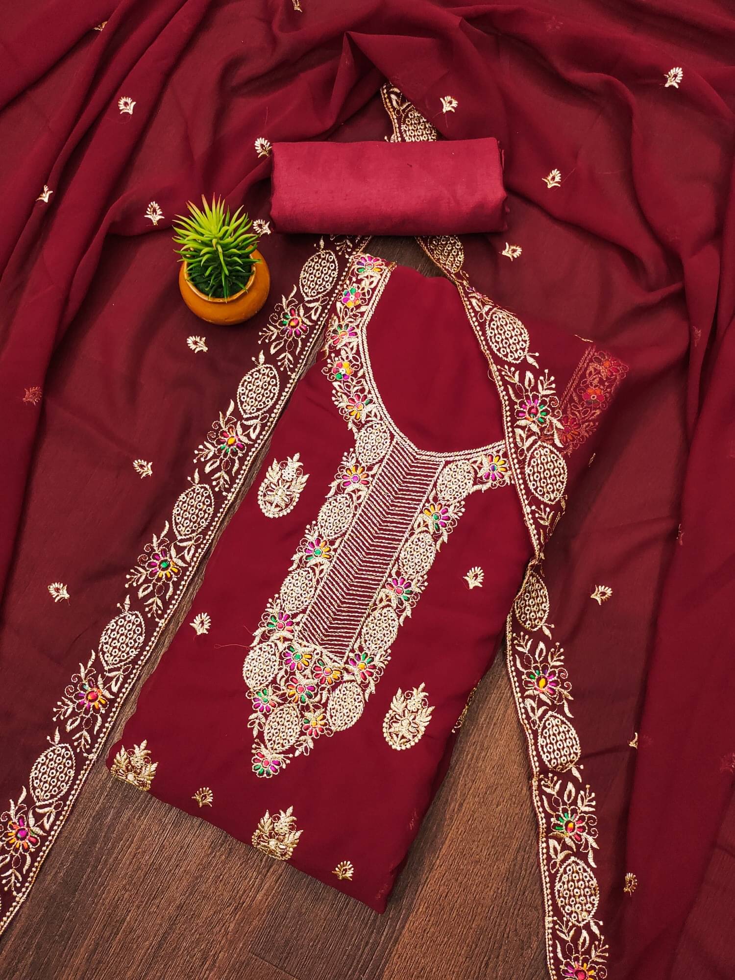 Panbai sarees Women Georgette Unstitched Dress Material ( Maroon ) Panbai sarees Women Georgette Unstitched Dress Material ( Maroon )