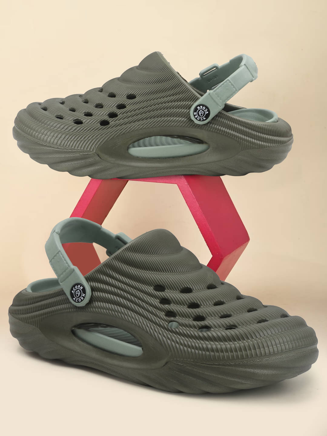     			Qrite - Olive Men's Clogs