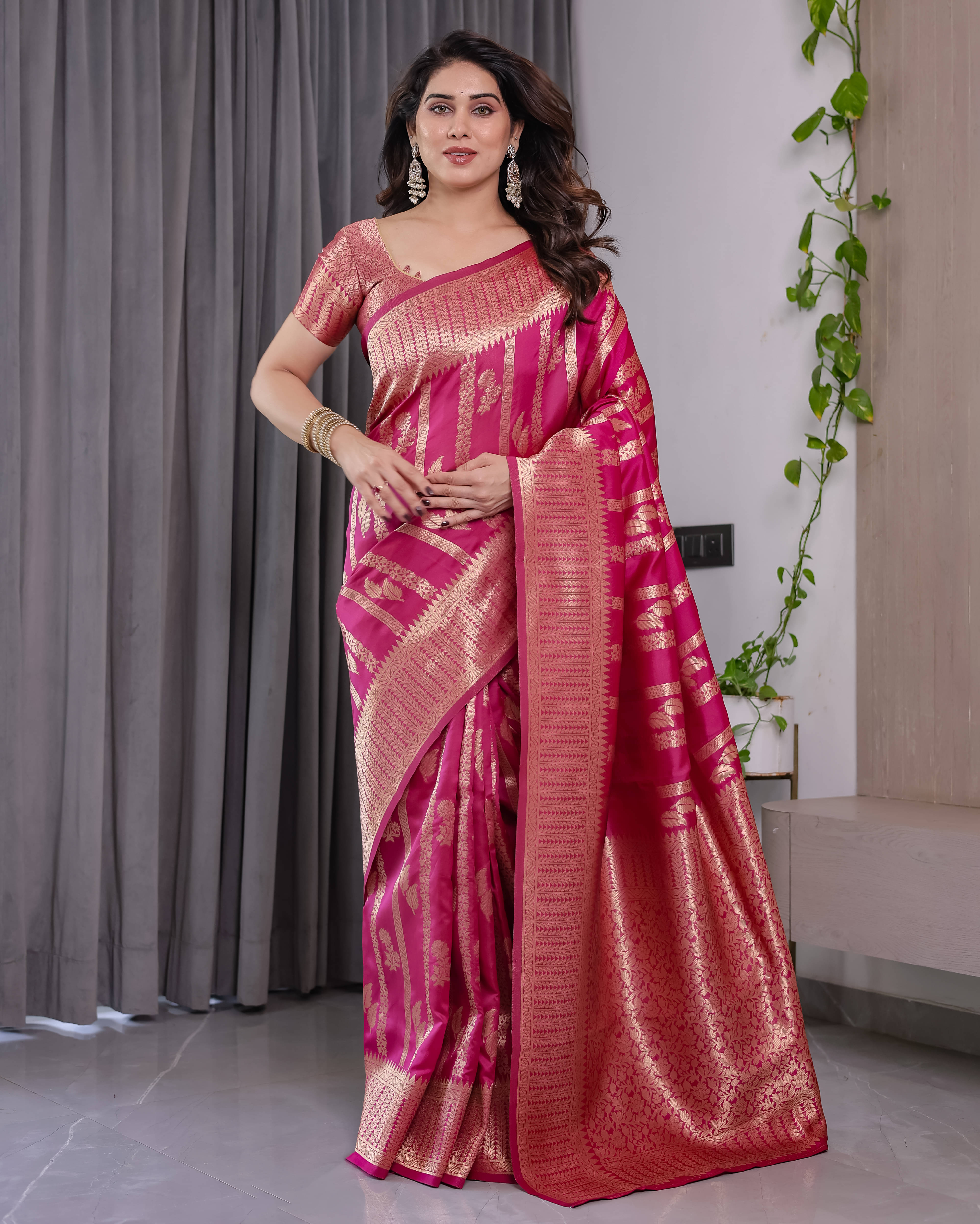     			THE PRIVATE LABLE Art Silk Printed Banarasi saree With Unstitched Blouse Piece ( Pink )