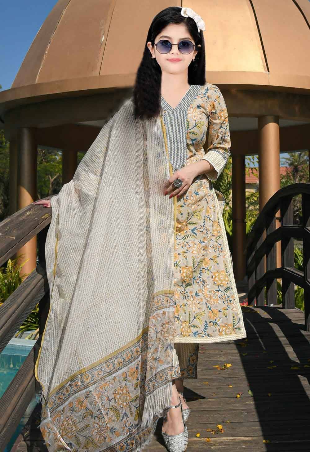     			Various Vault Girls Cotton Blend Kurti with Salwar ( Pack of 1 , GoldenRod )