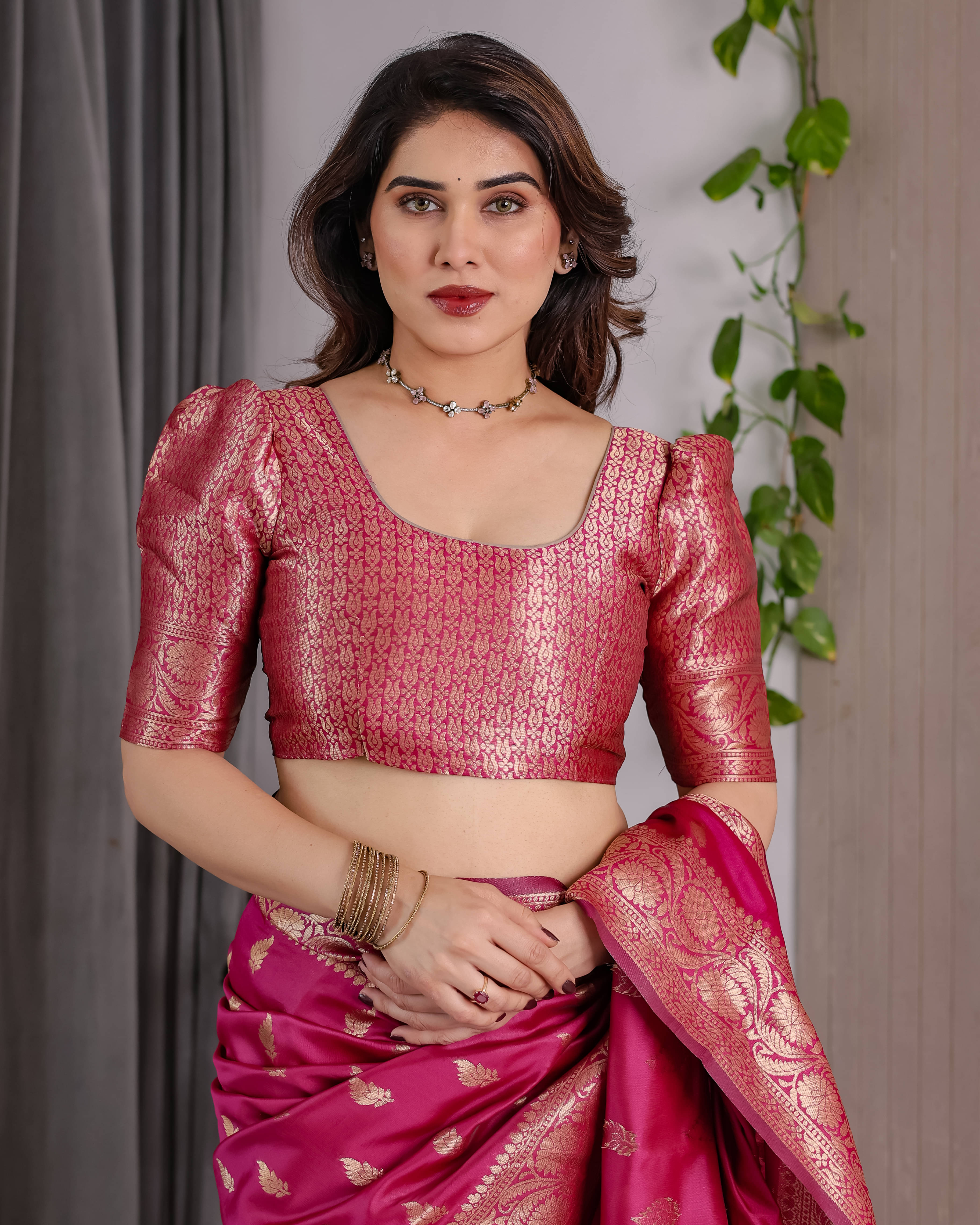     			INDIAN SILKS Art Silk Printed Banarasi saree With Unstitched Blouse Piece ( Pink )