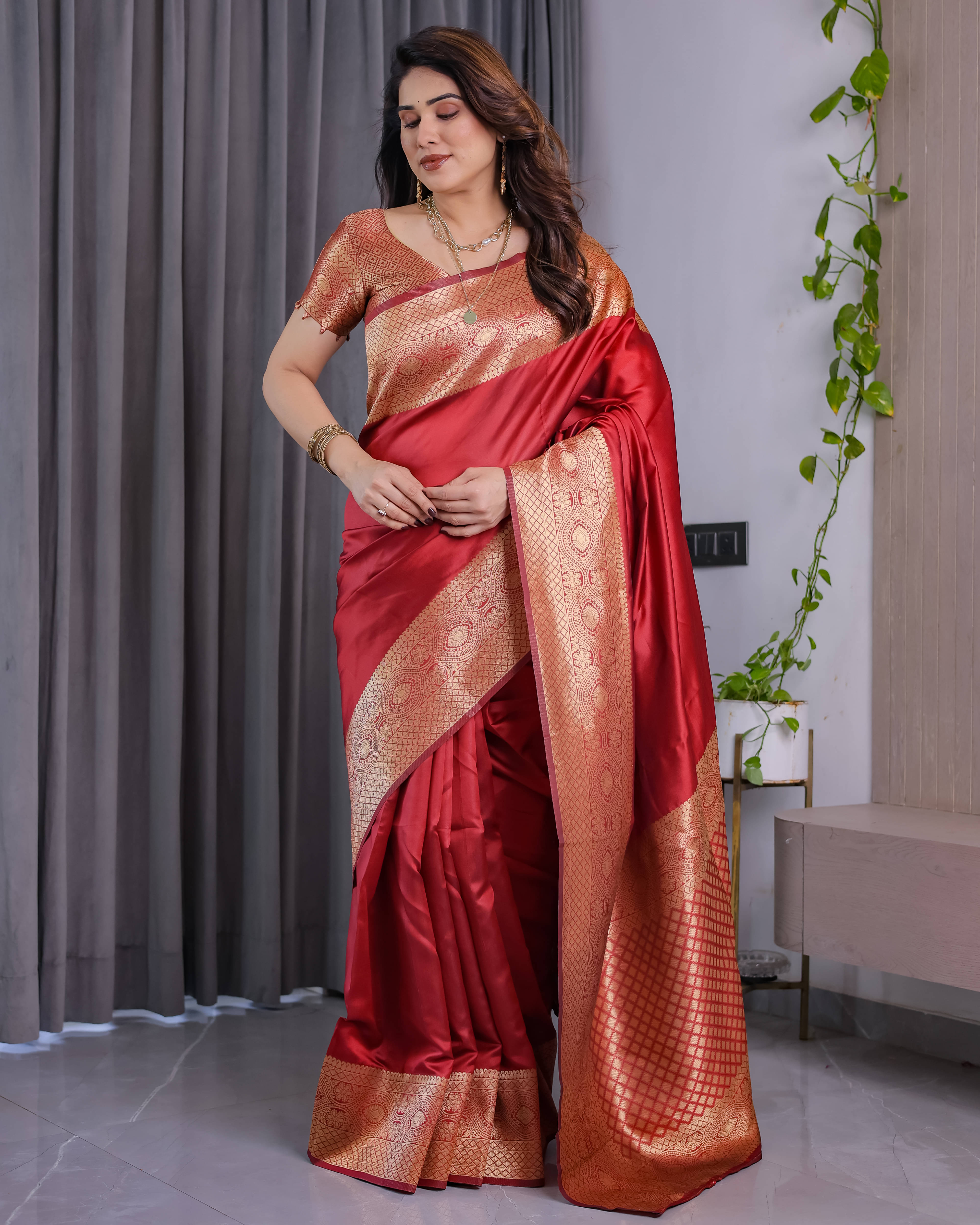 INDIAN SILKS Art Silk Printed Banarasi saree With Unstitched Blouse Piece ( Red ) INDIAN SILKS Art Silk Printed Banarasi saree With Unstitched Blouse Piece ( Red )