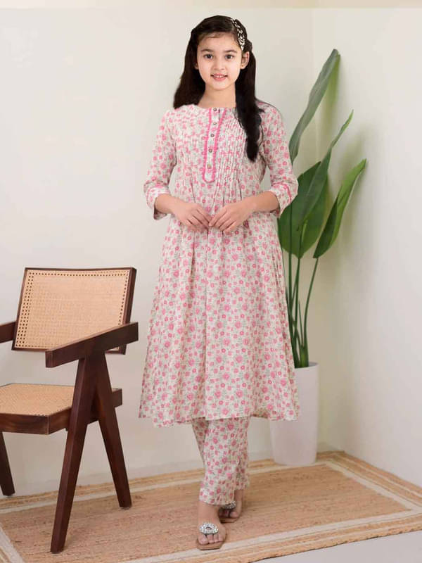     			Vetrokart Girls Cotton Blend Kurti with Pants ( Pack of 1 , Sky Blue )